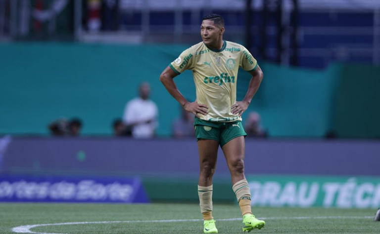 Rony Negocia Transferência e Exige Aumento Salarial para Deixar o Palmeiras