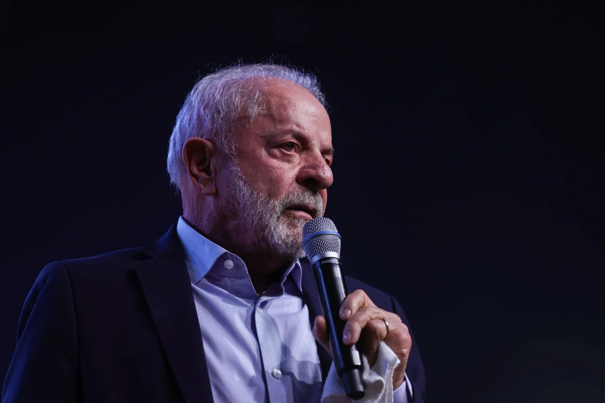 Com viagem à COP30, Lula adia novamente a escolha de novo ministro do STF